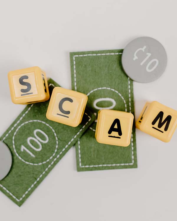Bildet av ordet scam